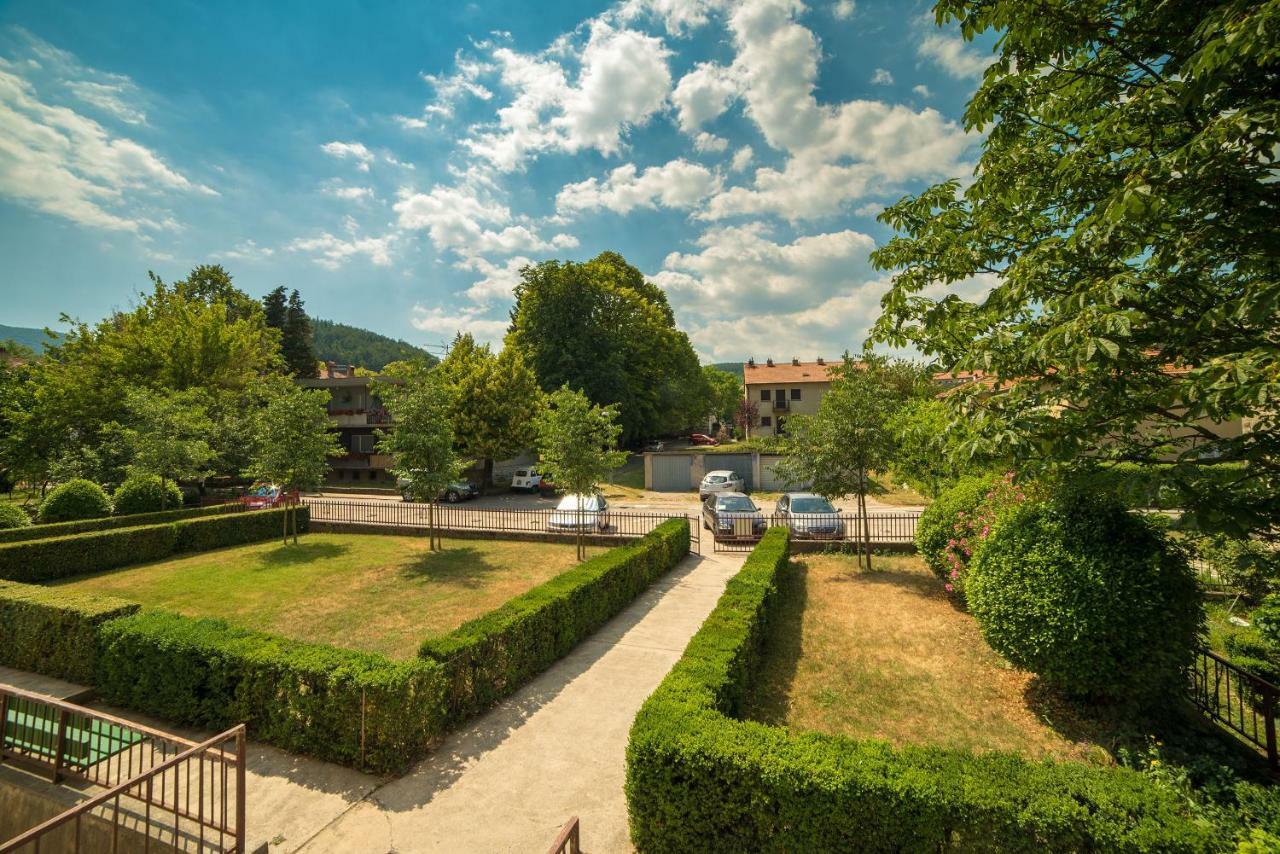 Apartment Ines Sinj Bagian luar foto