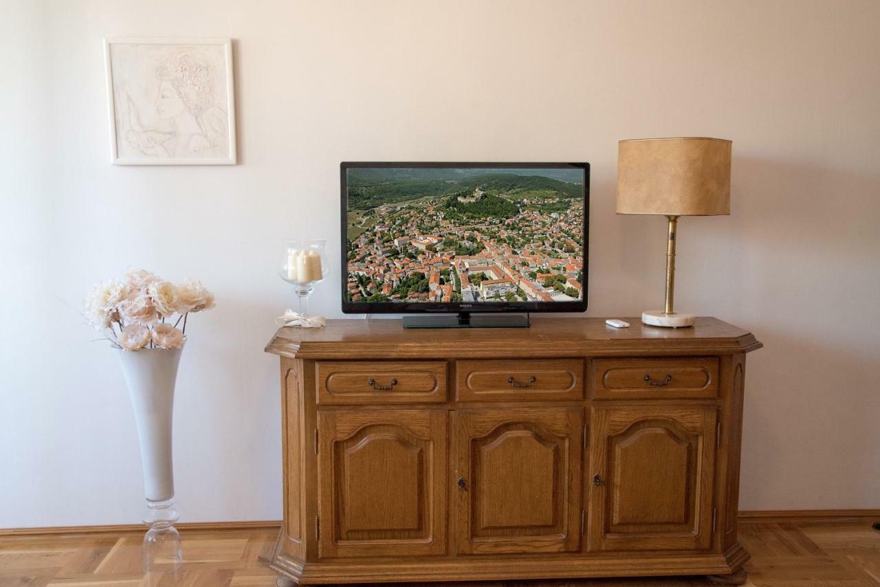 Apartment Ines Sinj Bagian luar foto